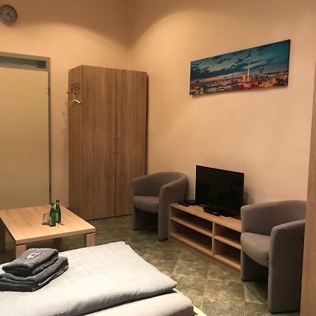 Pension Lotti Friedrichshain Berlin Extérieur photo